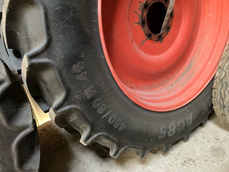 Continental 480/80 R46 und 420/85 R30