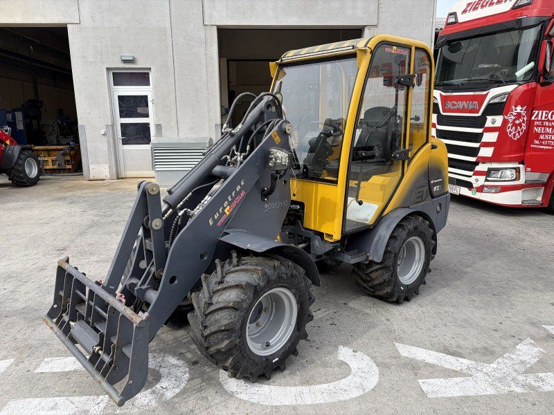 Eurotrac W12 mit Kabine neuwertig