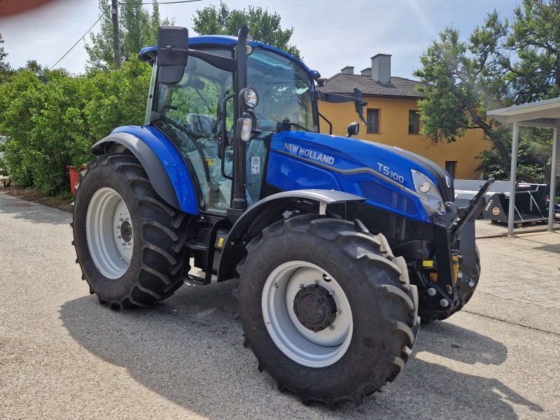 New Holland T5.100 Utility