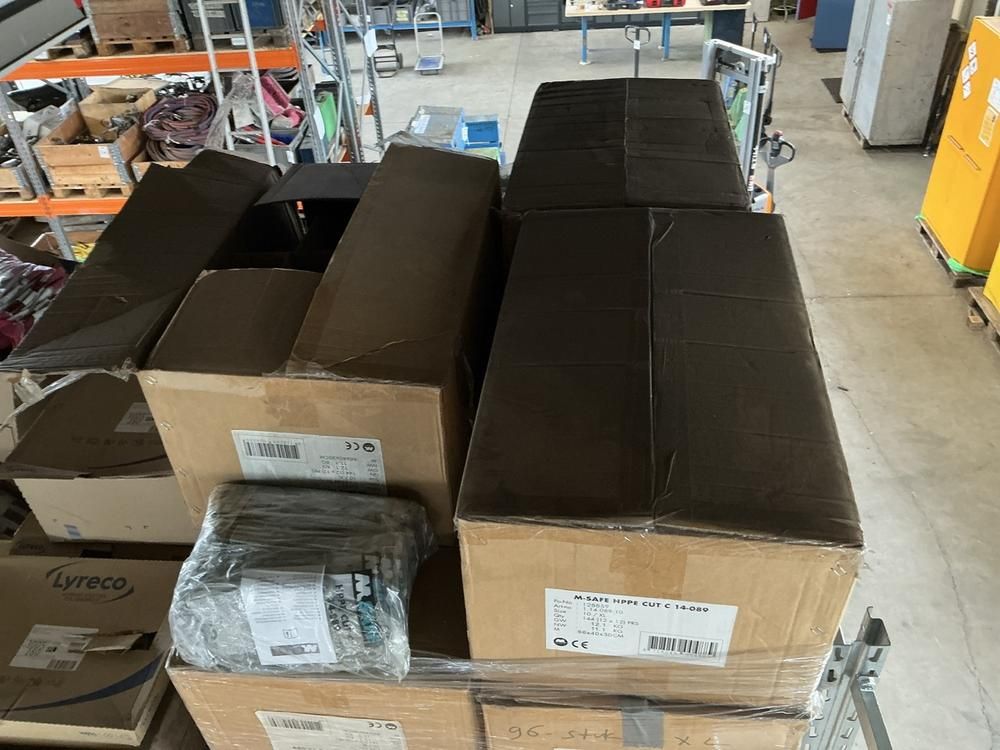 M-safe hppe cut c Work Gloves