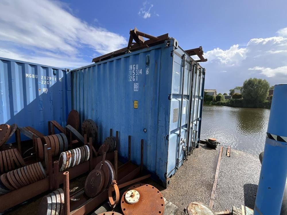 2004 Baoshan Pacific SP-SNRT-02(M) storage container (with contents)