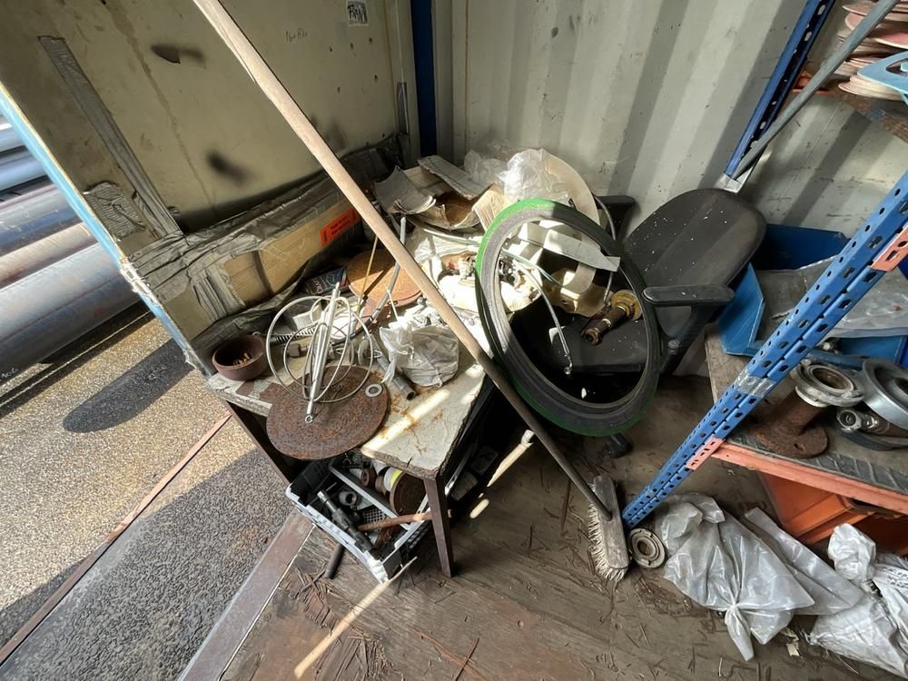 2004 Baoshan Pacific SP-SNRT-02(M) storage container (with contents)
