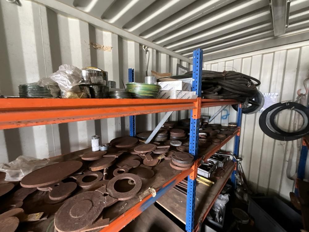 2004 Baoshan Pacific SP-SNRT-02(M) storage container (with contents)