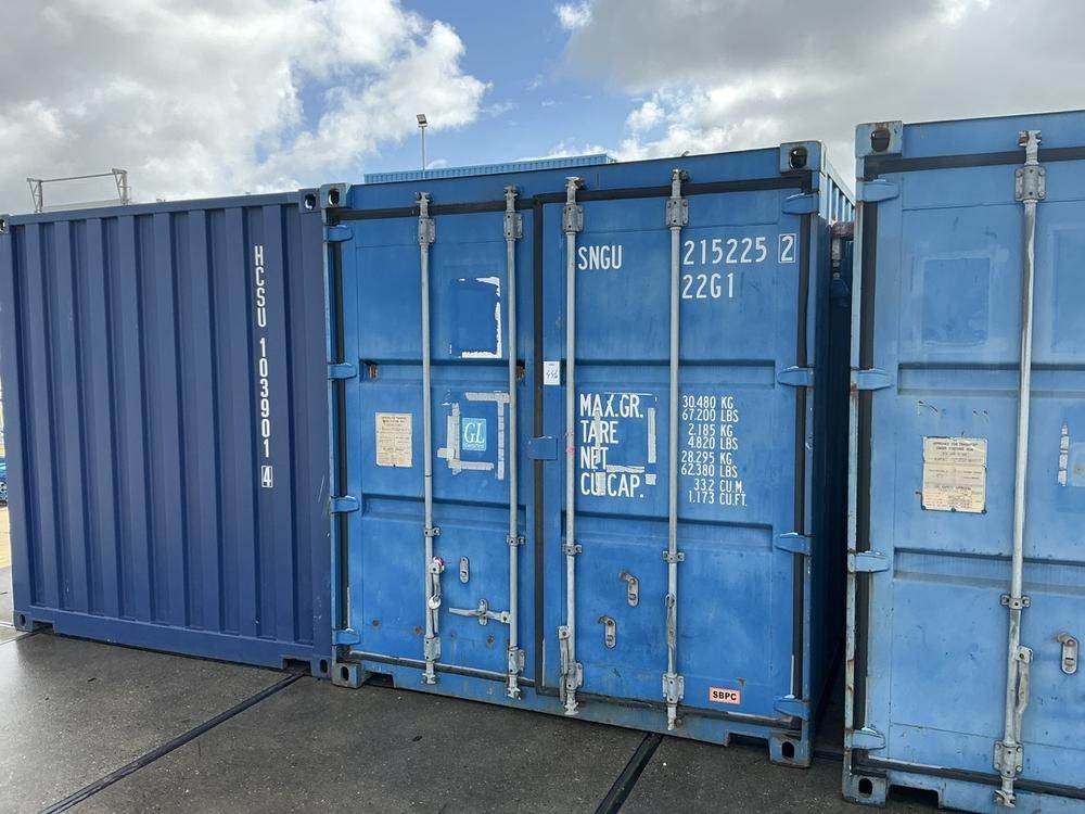 20-foot container