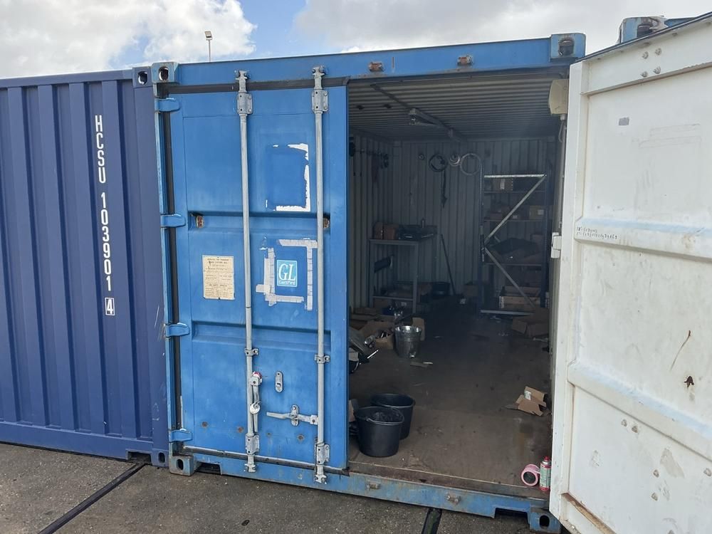 20-foot container
