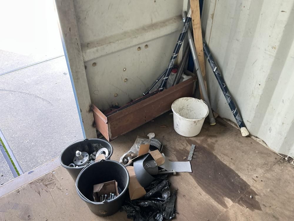 20-foot container