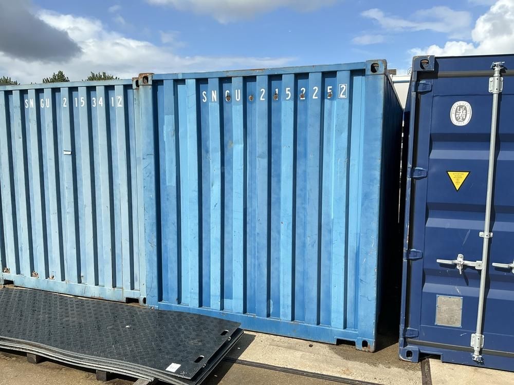 20-foot container