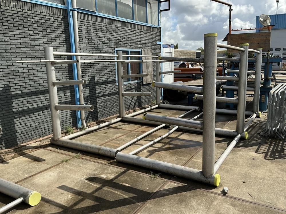 RVS Enkelzijdige draagarmstelling (3x)