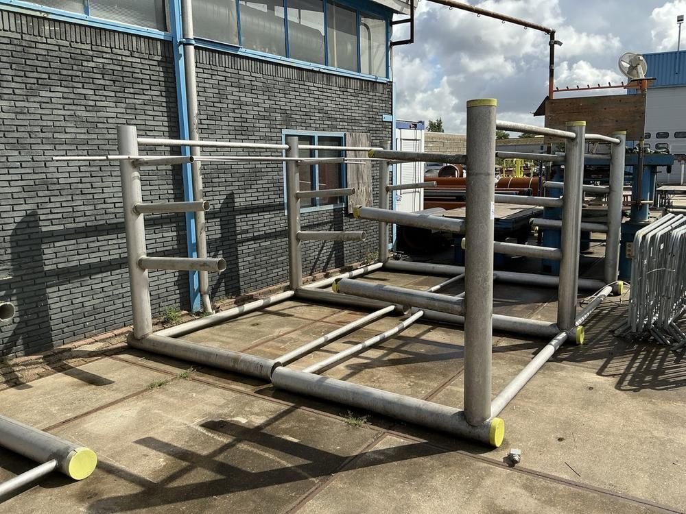 RVS Enkelzijdige draagarmstelling (3x)