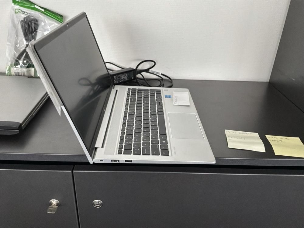 HP PROBOOK intel CORE i5 & DELL VOSTRA intel inside CORE i5