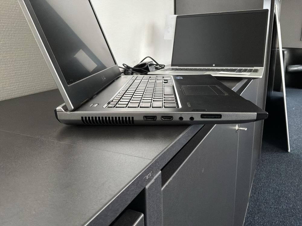 HP PROBOOK intel CORE i5 & DELL VOSTRA intel inside CORE i5