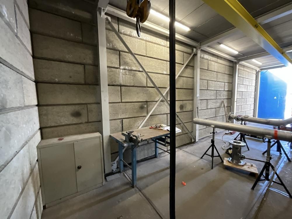 Veiligheids- testbunker (lego-/betonblokken)