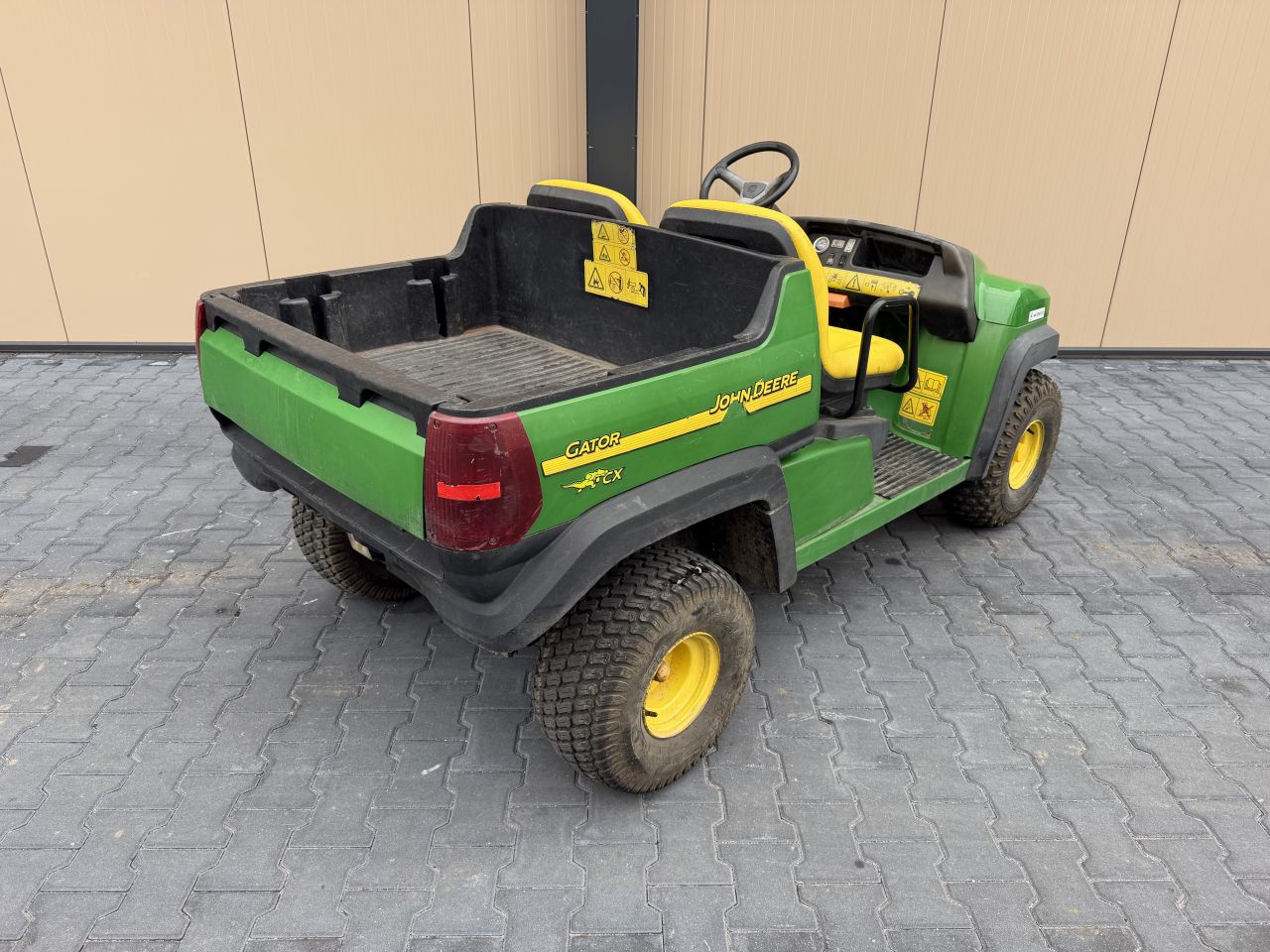 John Deere Gator CX