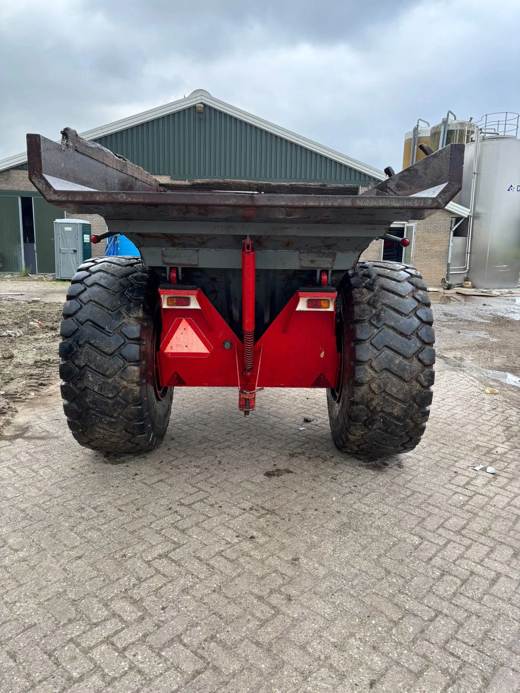 Spijkstaal ONBEKEND Kipper-dumper