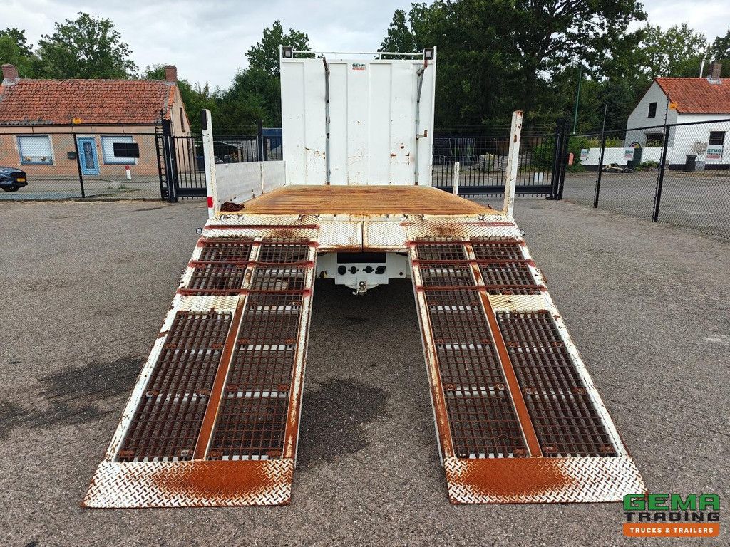 MAN TGL 12.210 4x2 Double Cab (6 persons) Euro4 - Open Load Bed + Hydraulic Ramp - Manual Transmission - Towbar