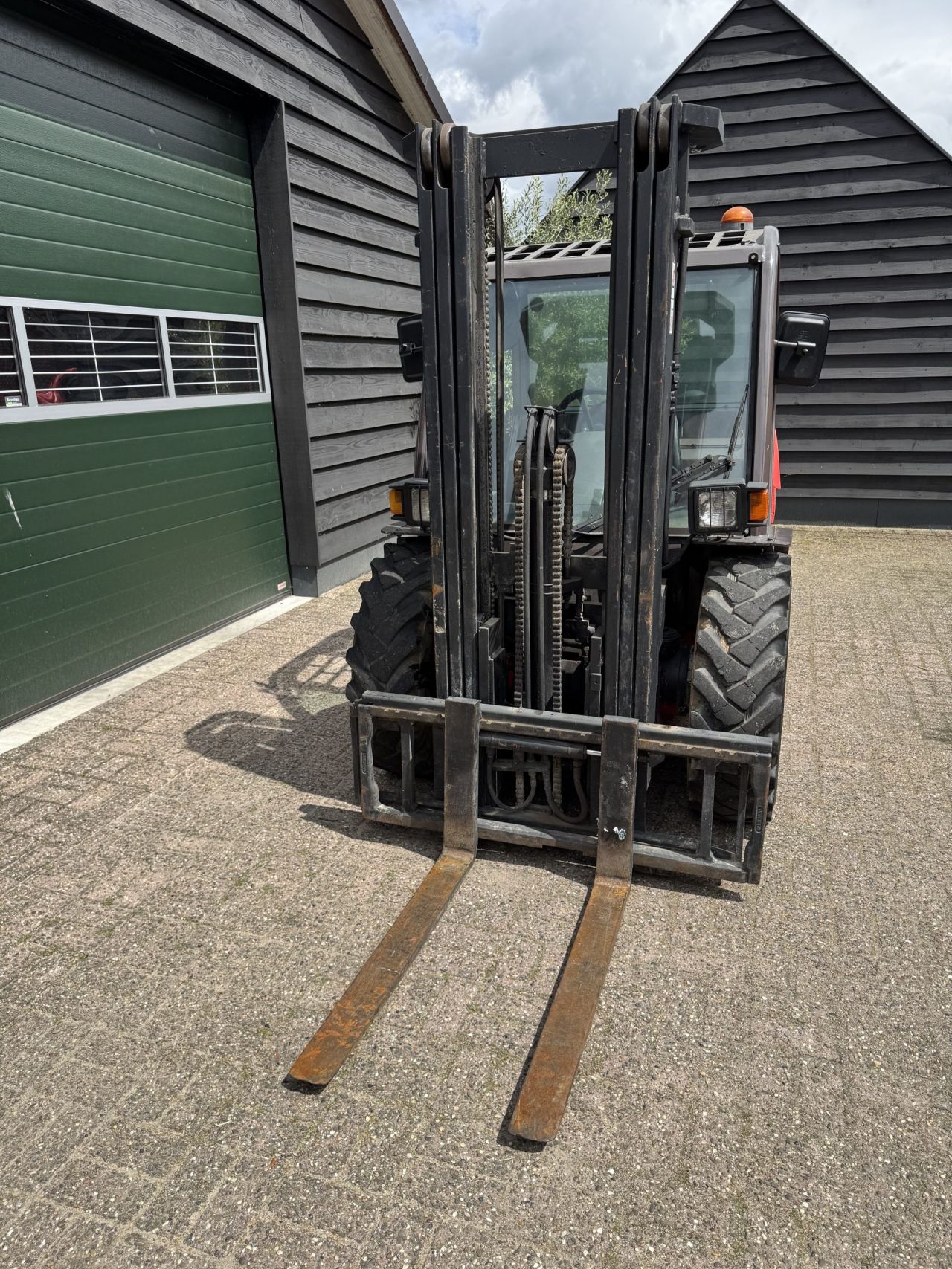 Manitou MH25-4T Buggie 4x4 ruwterreinheftruck (2005)