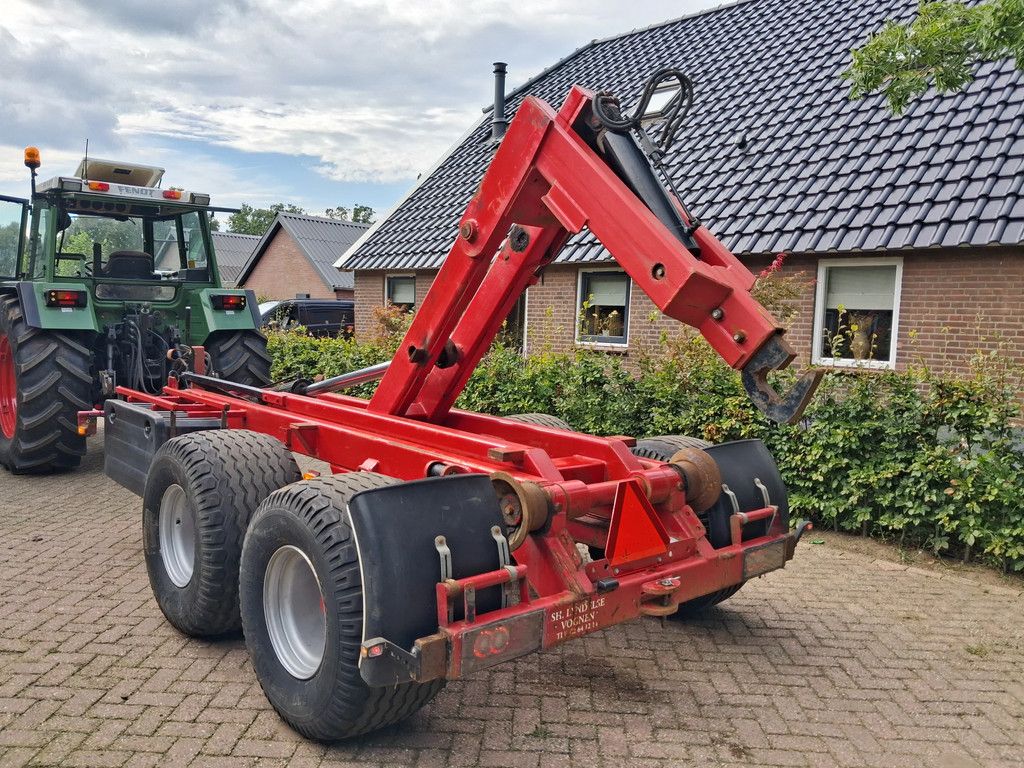 Peecon Metaltech 12ton haakarm kipper dumper