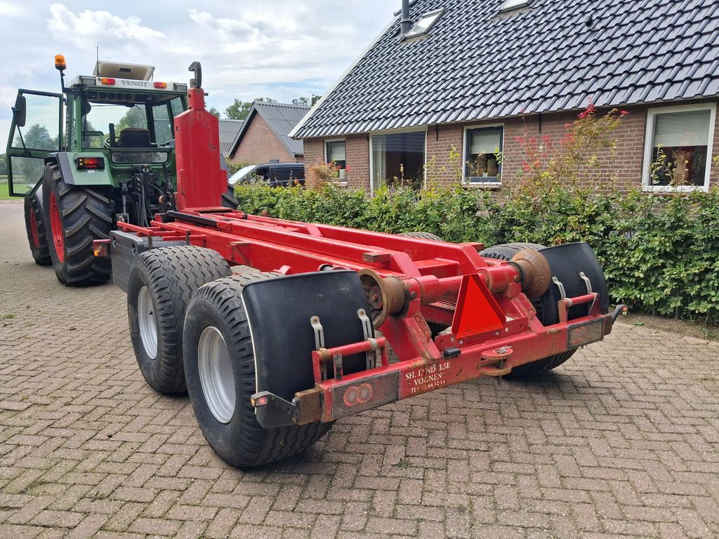 Peecon Metaltech 12ton haakarm kipper dumper