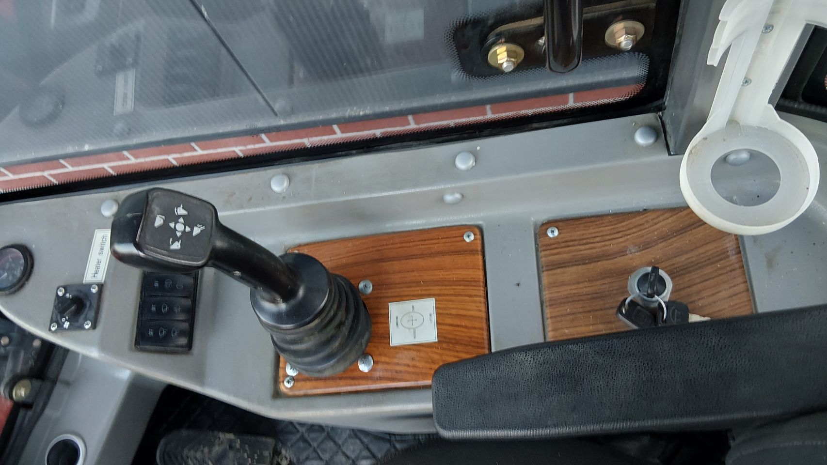 Als nieuw Everun ER08 shovel (bj2023) 106uur