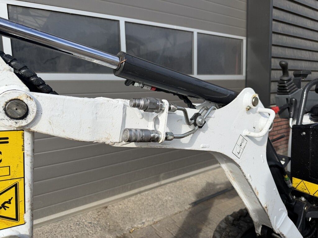 Bobcat E10 z minigraver 2024 158 uur HYDR wissel