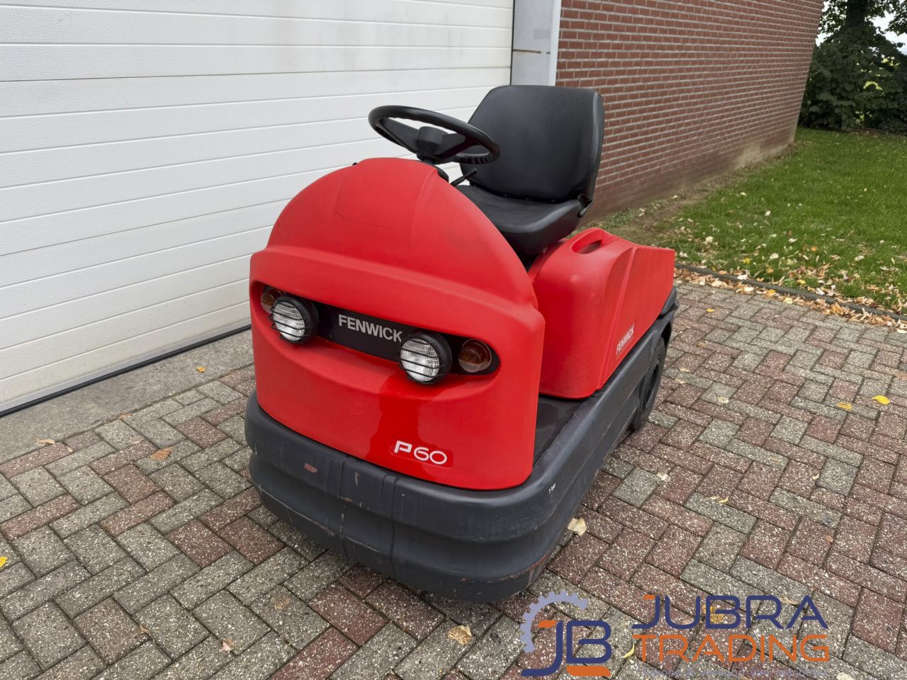 Linde P60Z Electric Tow Tractor | 2009 | 4.5T ± 20 km/h Tow Hitc
