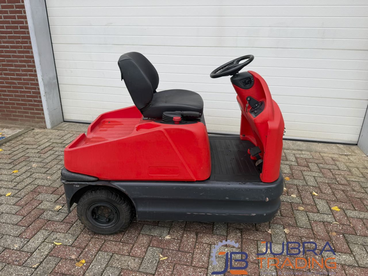 Linde P60Z Electric Tow Tractor | 2009 | 4.5T ± 20 km/h Tow Hitc