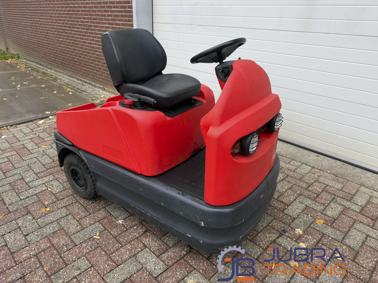 Linde P60Z Electric Tow Tractor | 2009 | 4.5T ± 20 km/h Tow Hitc
