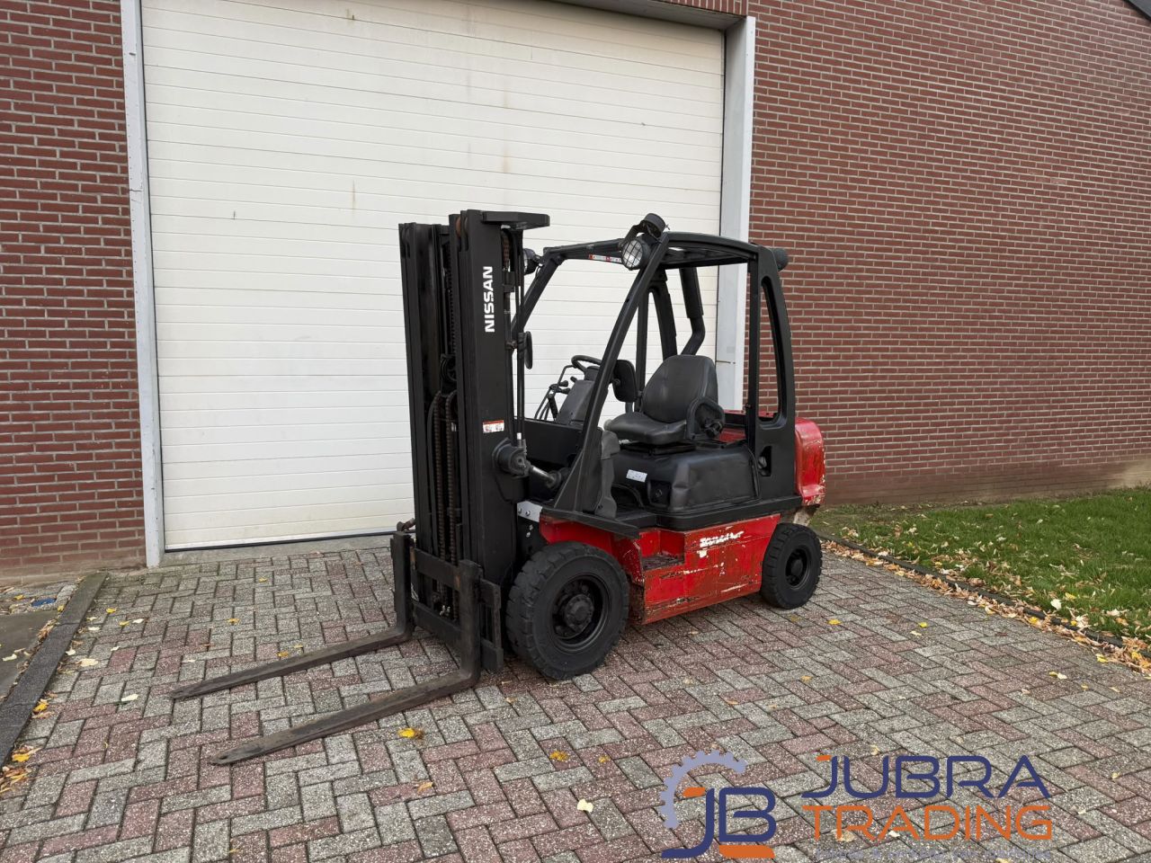Nissan FD02A25Q Diesel Forklift | 2004 | 2600H | 2.5T | 4.7M
