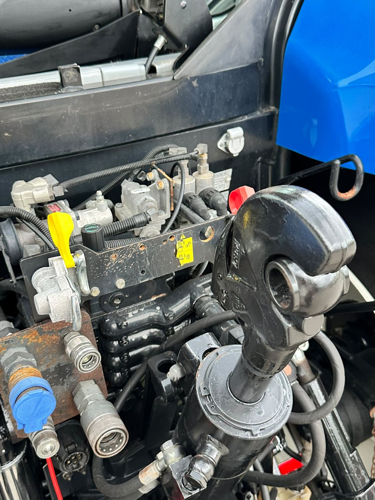 TE KOOP: zeer nette NEW HOLLAND T6.160