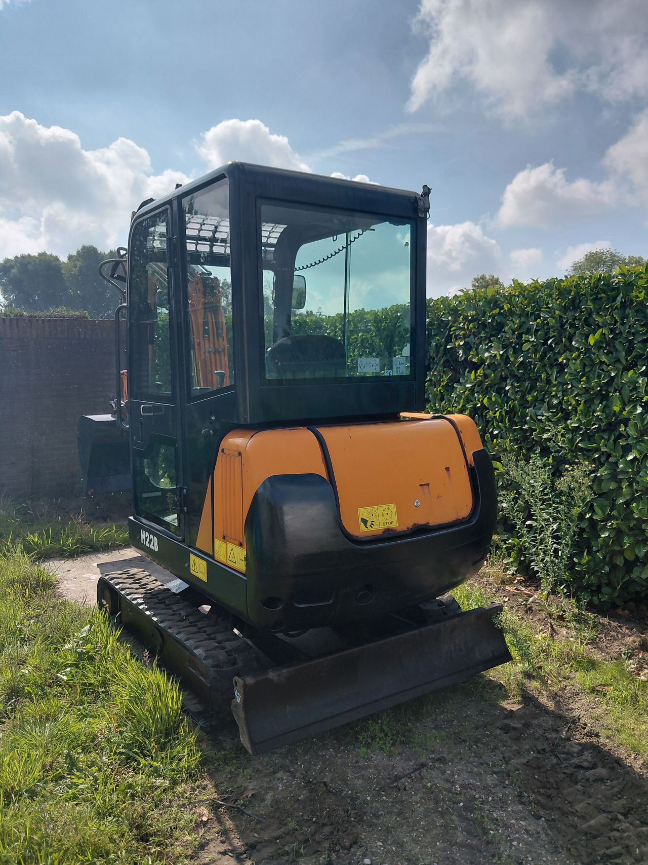 Minigraver Hanix H22 B ( Bj 2012 ) Sloop-sorteer / Minikraan / G