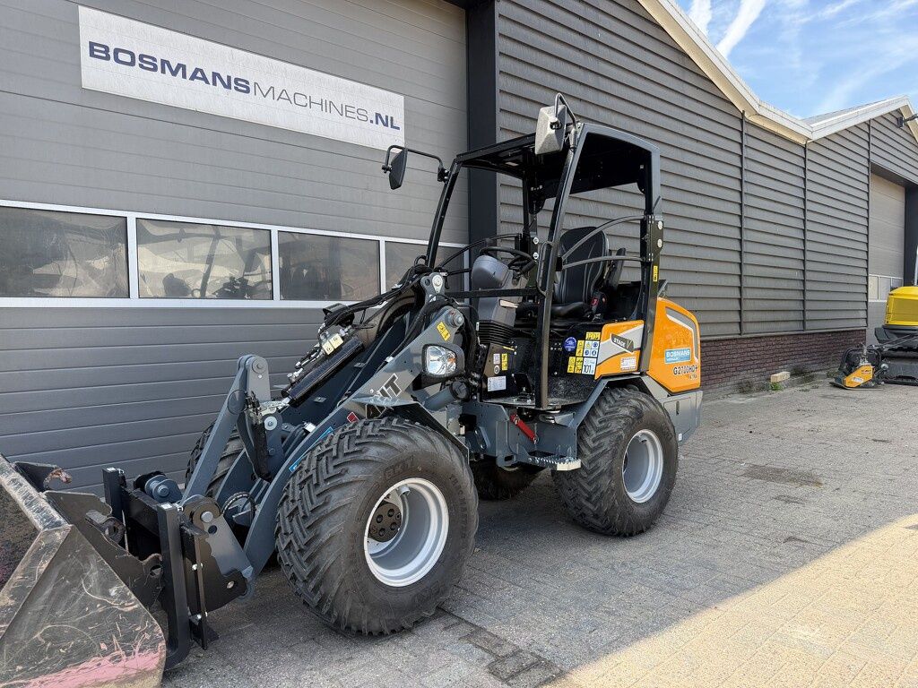 Giant G2700 X-TRA HD+ minishovel / kniklader 2026 150 uur