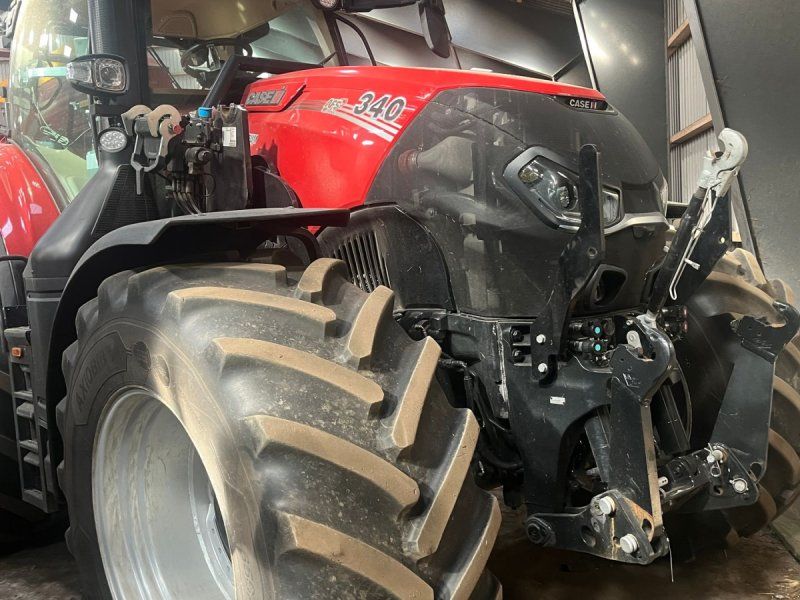 Case IH OPTUM 340 CVX. m/ frontlæsser