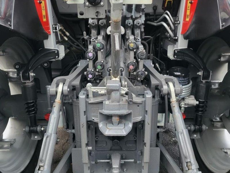 Massey Ferguson 6s.135 dyna-6 essential