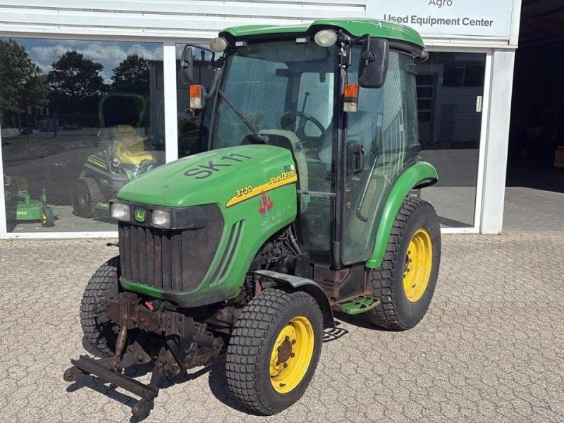John Deere 3720