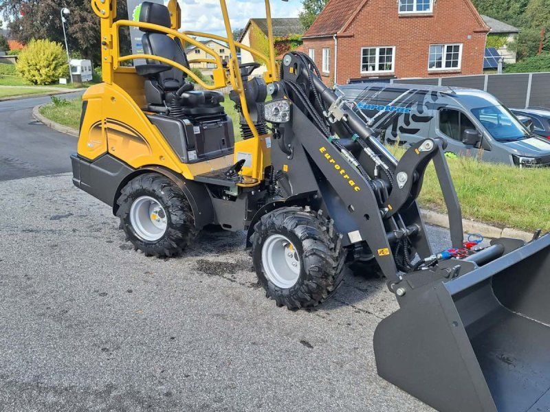 Eurotrac W11 mellem arm