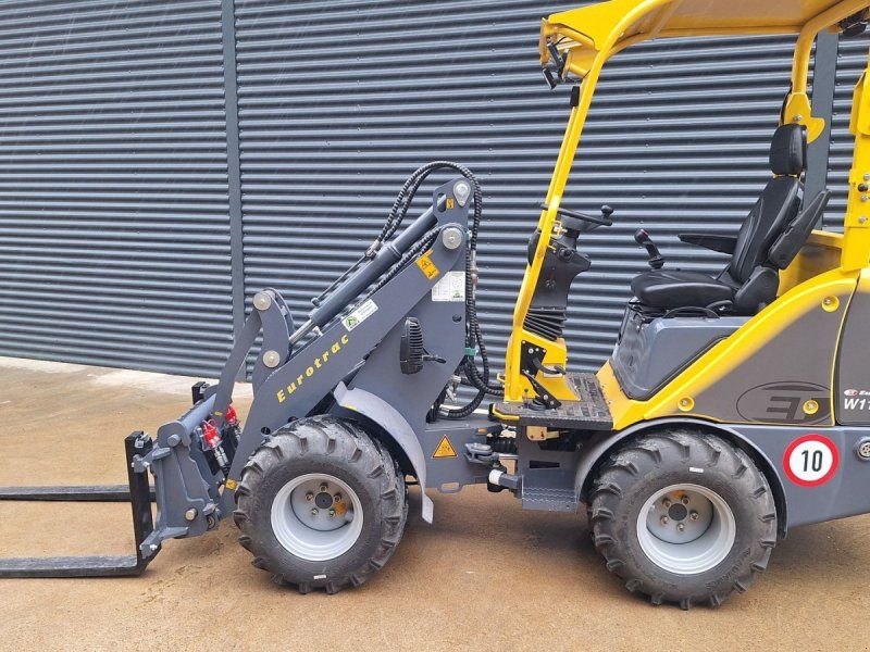 Eurotrac W11 mellem arm
