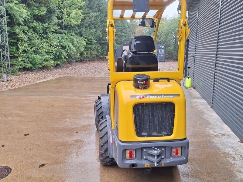 Eurotrac W11 mellem arm