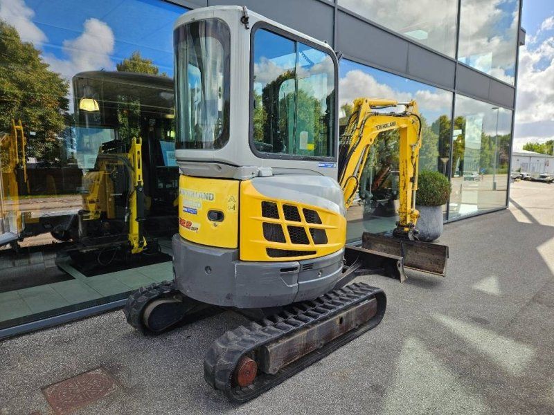 New Holland E 22.2 SR