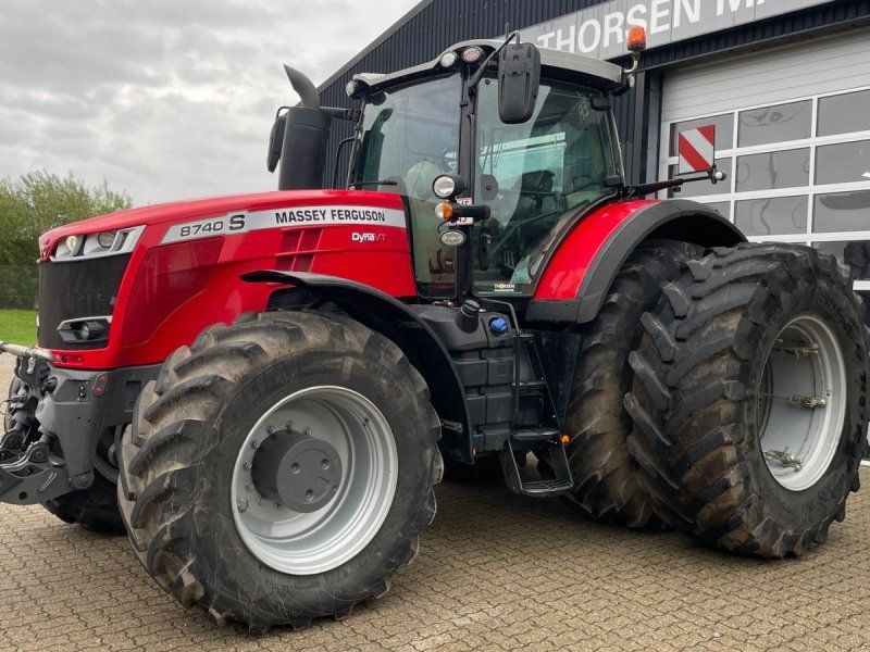 Massey Ferguson 8740 S DynaVT 8740S