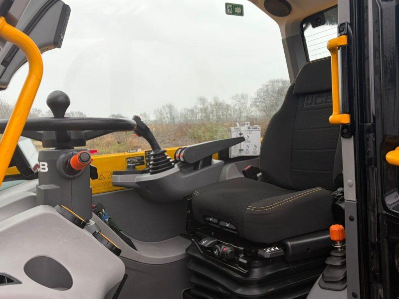 JCB 542-70 AGRI XTRA Dual Tech