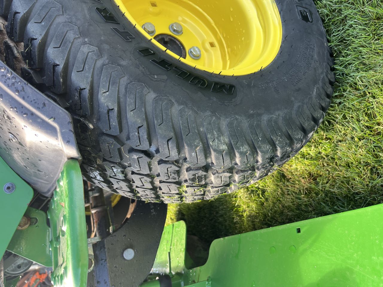John deere 1585 diesel, airco, frontmaaier te koop
