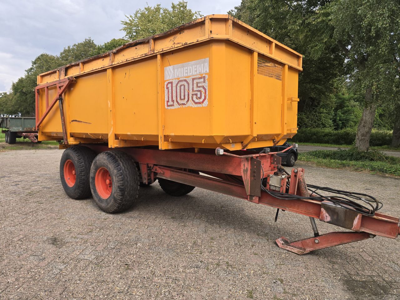 Miedema 105 kiepkar kipper