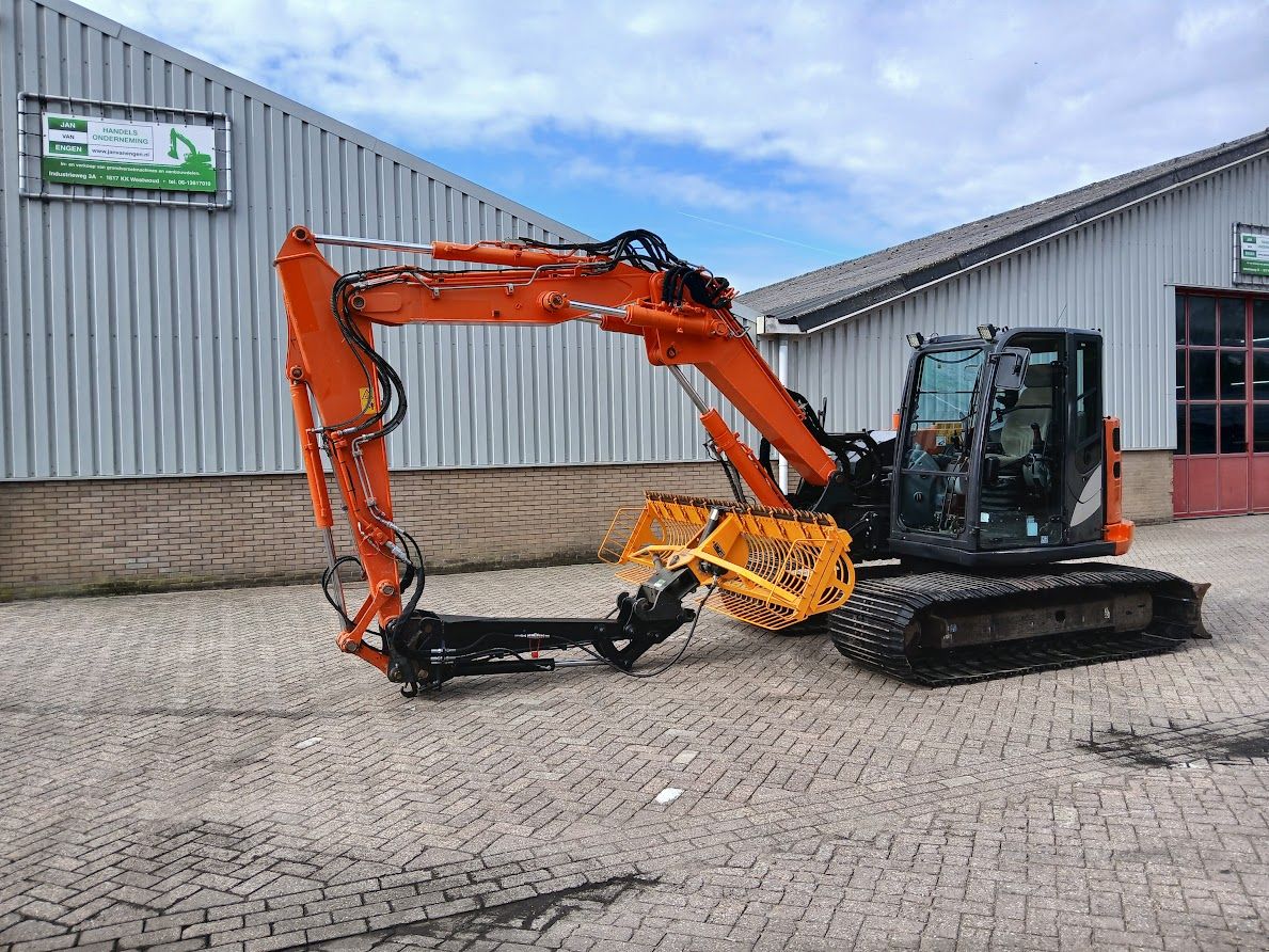 Hitachi ZX85USB-5A met verlenggiek en herder maaikorf