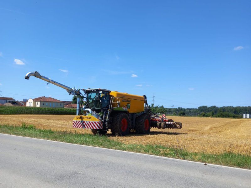 Claas Xerion 4200 Saddle Trac RTK /Volmer
