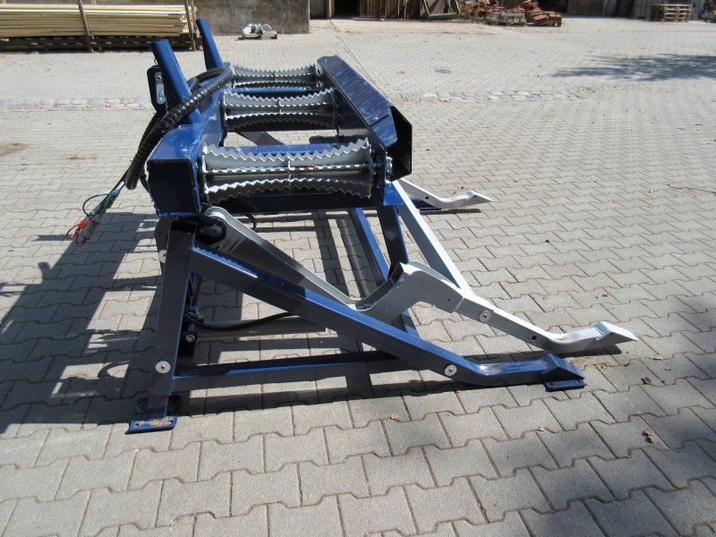 Tajfun DM 2000