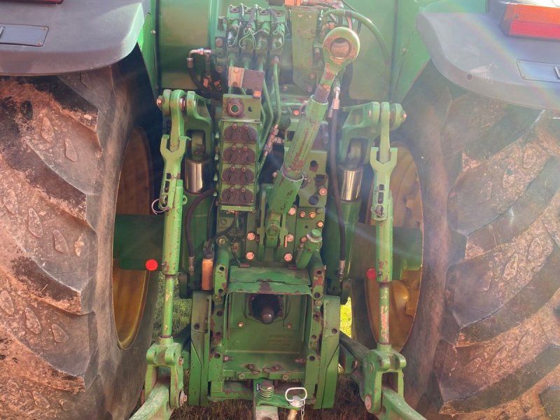 John Deere 7930 Premium TLS.