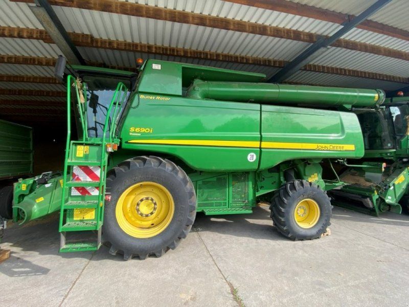 John Deere S 690 i