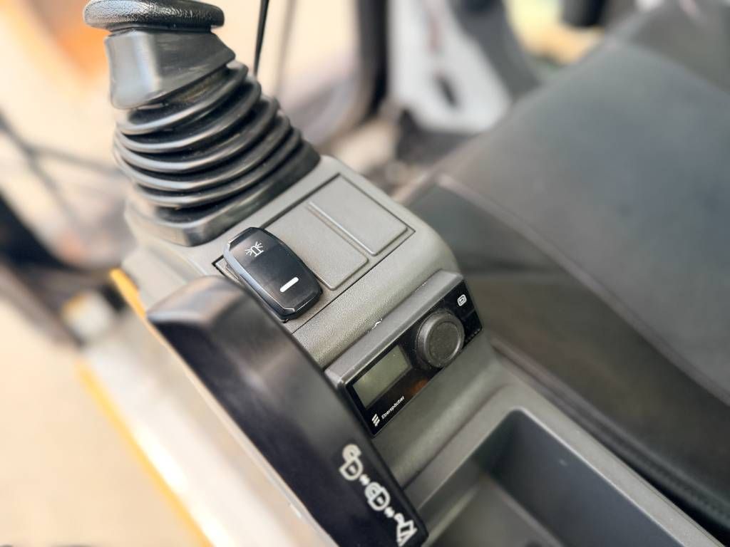 CAT 325 07A | OQ80 | Blade | Generator