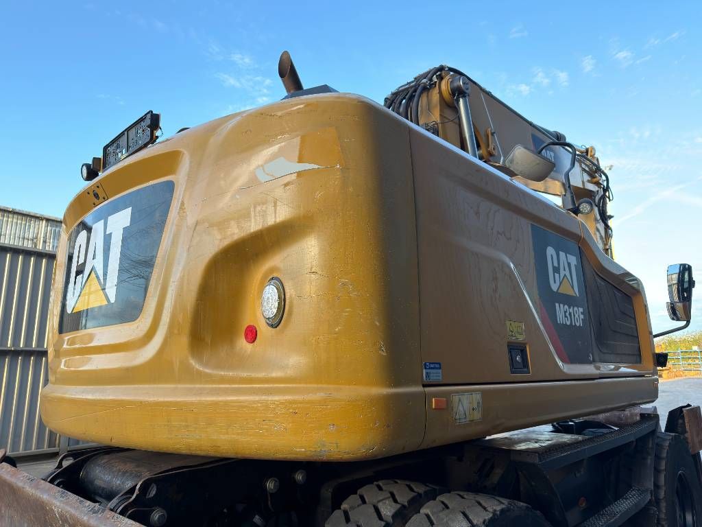 CAT M318F