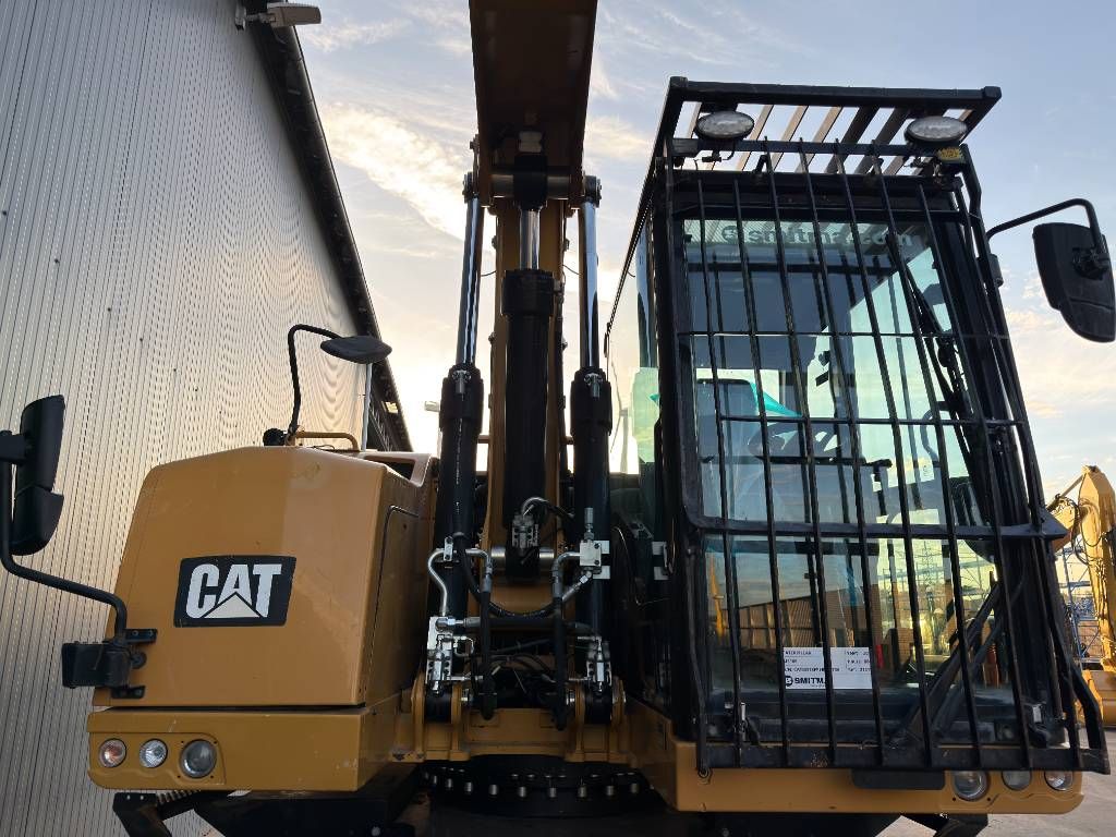 CAT M318F